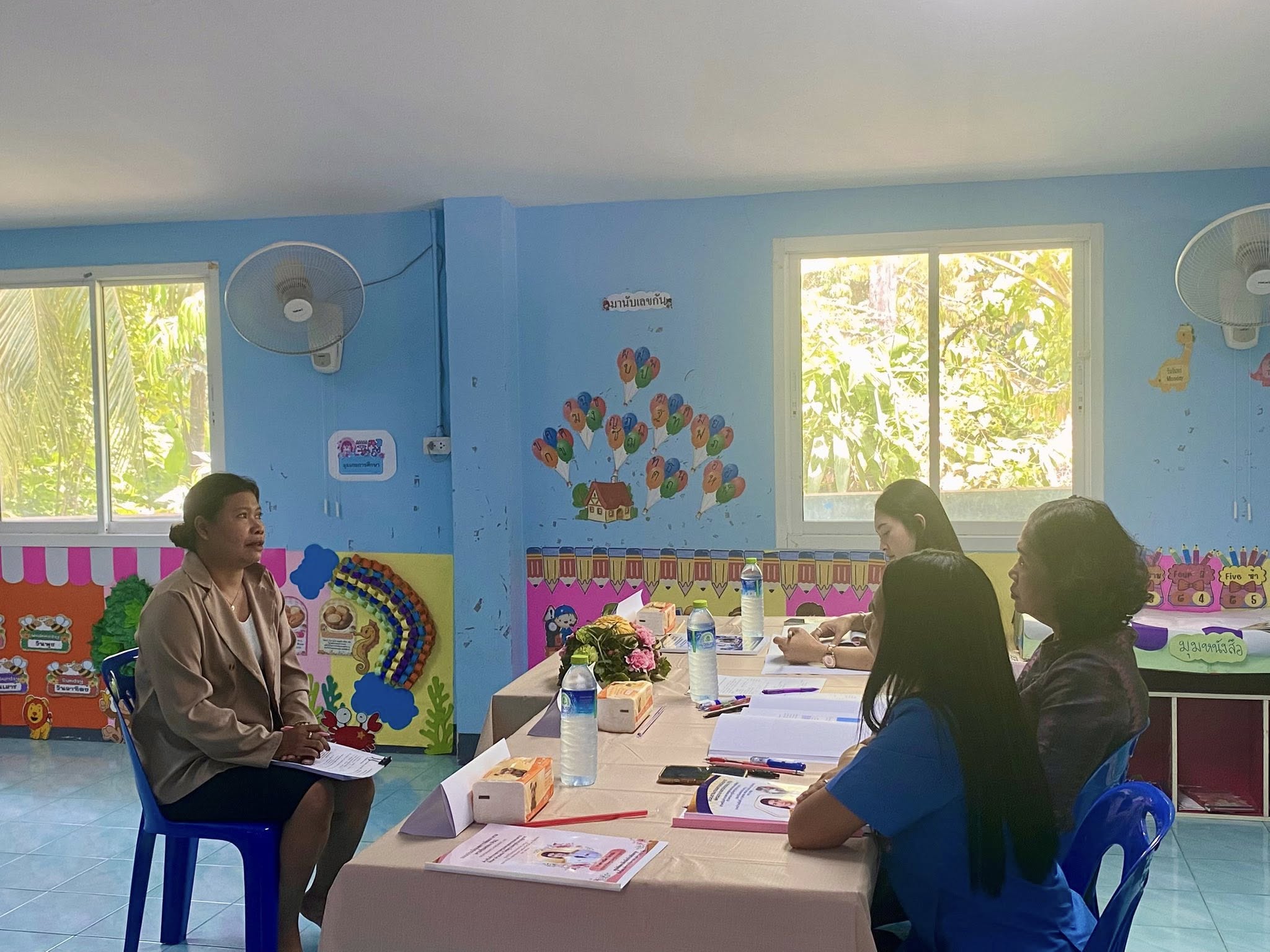 การประเมินผลการพัฒนางานตามข้อตกลง (PA) สำหรับข้าราชการครูและบุคลากรทางการศึกษา ประจำปีงบประมาณ พ.ศ.๒๕๖๘  ผู้เข้ารับการประเมินจำนวน ๓ ท่าน  ซึ่งมีคณะกรรมการประเมิน  ดังนี้
๑.นางสาวจุฑามาศ เพ็ชรมณี นักวิเคราะห์นโยบายและแผนชำนาญการ รักษาราชการแทน หัวหน้าสำนักปลัด 
๒.นางสิริพรรณ  สาเรศ  ข้าราชการบำนาญครูชำนาญการพิเศษ  
๓.นางจันจิรา  ไชยวงศ์ทอน  ผู้อำนวยการโรงเรียนวัดน้ำหัก