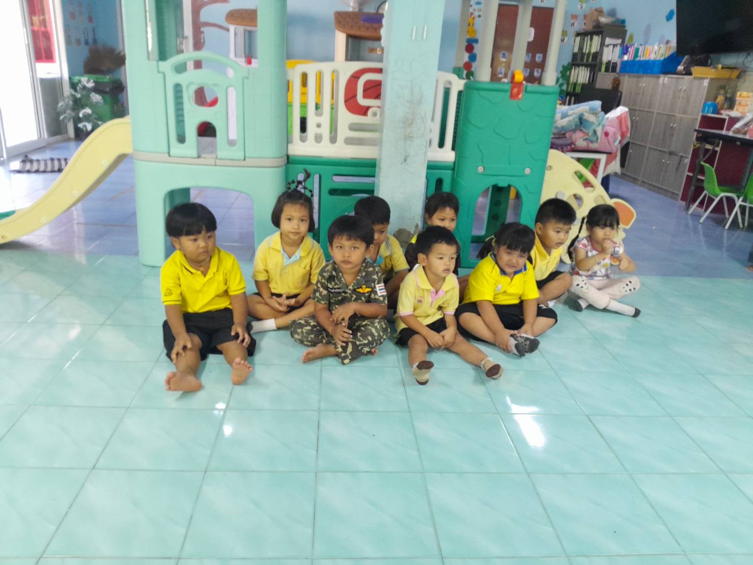 ศูนย์พัฒนาเด็กเล็กบ้านหินลาด   จัดกิจกรรมให้เด็กๆฝึกการควบคุมกล้ามเนื้อมัดใหญ่และกล้ามเนื้อมัดเล็ก กิจกรรมโบว์ลิงก์หรรษา  เพื่อพัฒนาการด้านร่างกาย  🎳🧒🏻👧🏻 #ศพดบ้านหินลาด