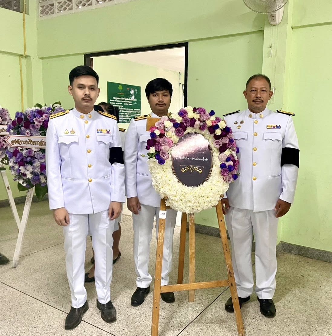 พิธีวางพวงมาลาถวายราชสักการะพระบาทสมเด็จพระมงกุฎเกล้าเจ้าอยู่หัว
