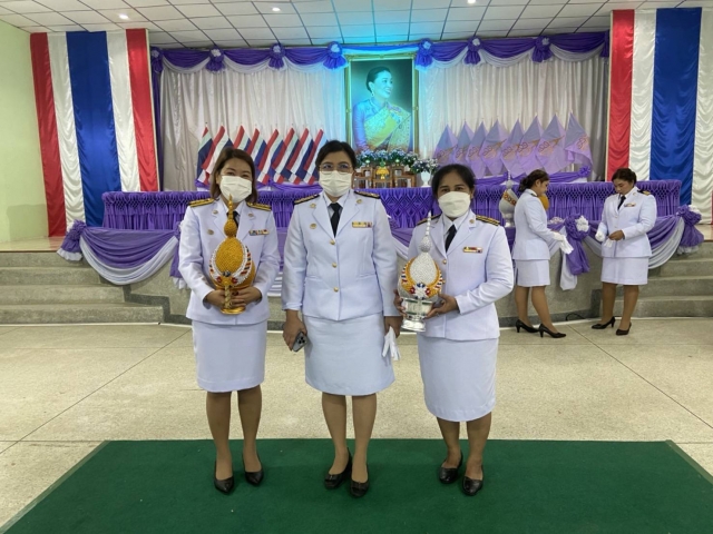  องค์การบริหารส่วนตำบลน้ำหัก ร่วมกิจกรรมเฉลิมพระเกียรติ สมเด็จนางเจ้าฯ พระบรมราชินี เนื่องในโอกาสวัน