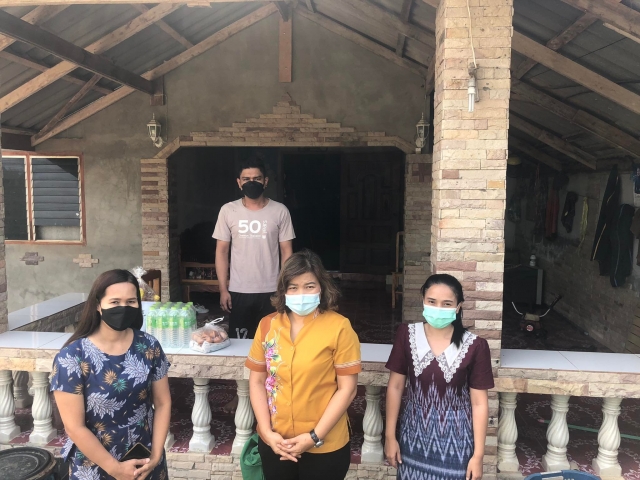 มอบถุงยังชีพ สำหรับผู้ถูกกักตัว (Home Quarantine) หมู่ที่ 3 และหมู่ที่ 4